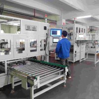 雙仁機械動力鋼殼電池包膜貼膜機