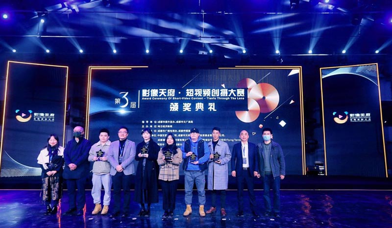 頒獎(jiǎng)會(huì)議主持詞開(kāi)場(chǎng)白應(yīng)該怎么寫(xiě)？